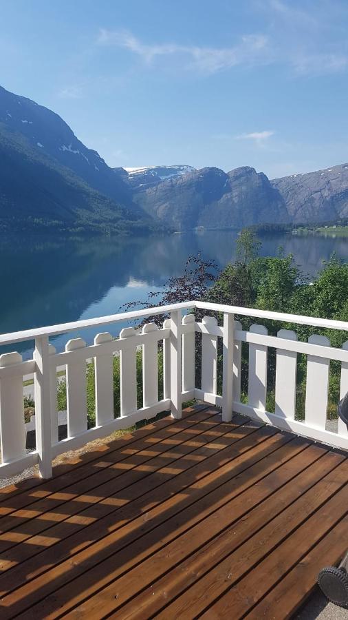 Between Fjord Og Glacier Ålfoten Exterior foto